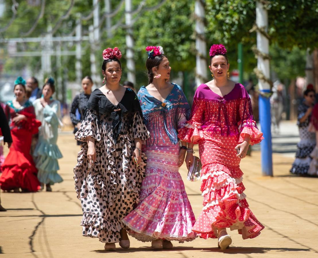 Ambiente durante el viernes de la Feria de Sevilla 2022. CRISTINA GÓMEZ