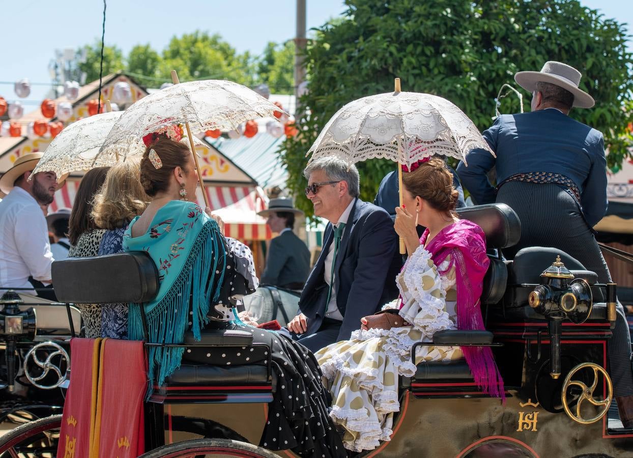 Ambiente durante el viernes de la Feria de Sevilla 2022. CRISTINA GÓMEZ