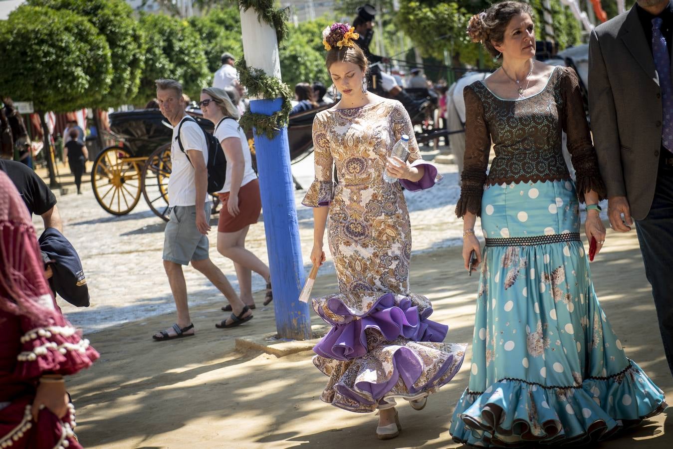 Ambiente durante el viernes en la Feria de Sevilla 2022. MAYA BALANYÀ