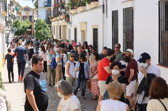 Patios de Córdoba 2022 | Las largas colas y el ambiente del fin de semana, en imágenes