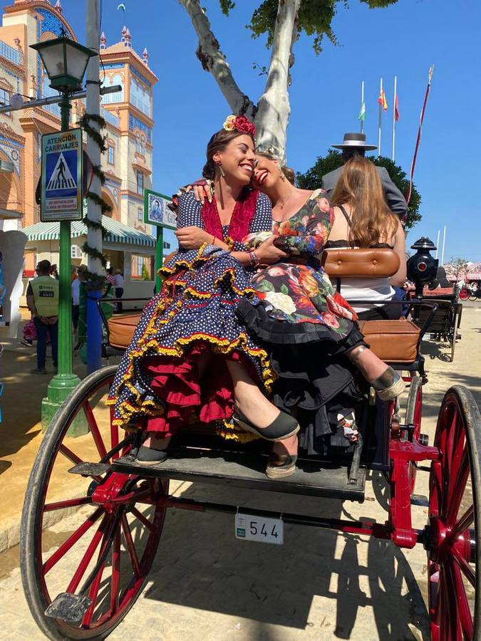 Foto de los lectores de ABC de la Feria de Sevilla 2022. ABC