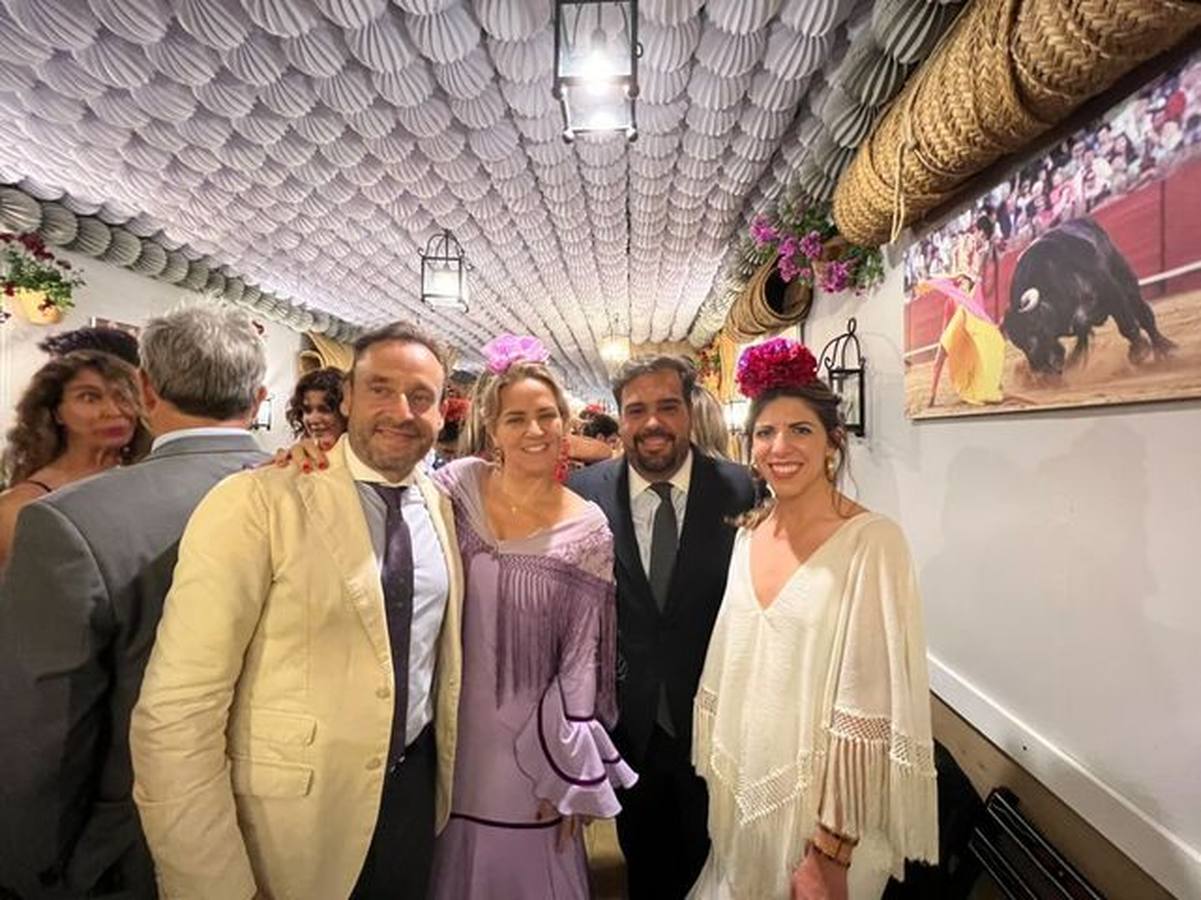 Foto de los lectores de ABC de la Feria de Sevilla 2022. ABC