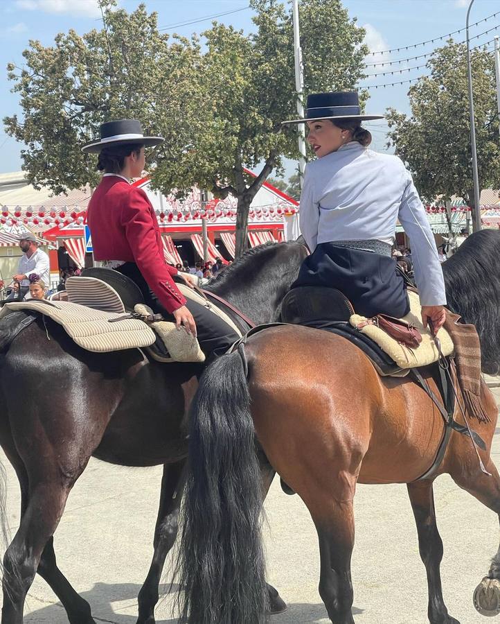 Foto de los lectores de ABC de la Feria de Sevilla 2022. ABC