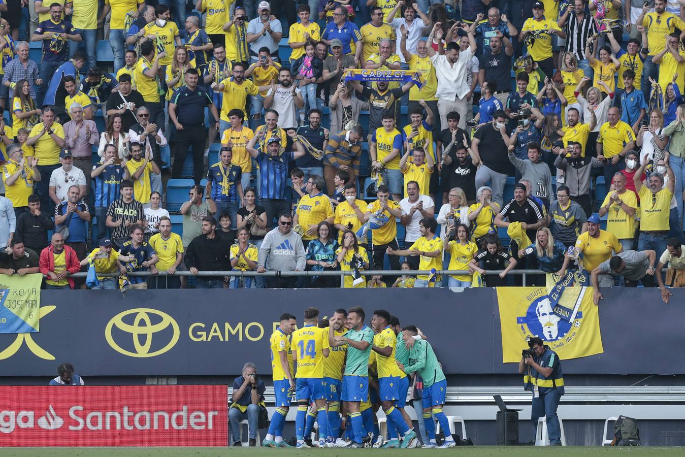 Partido Cádiz-Elche (3-0)