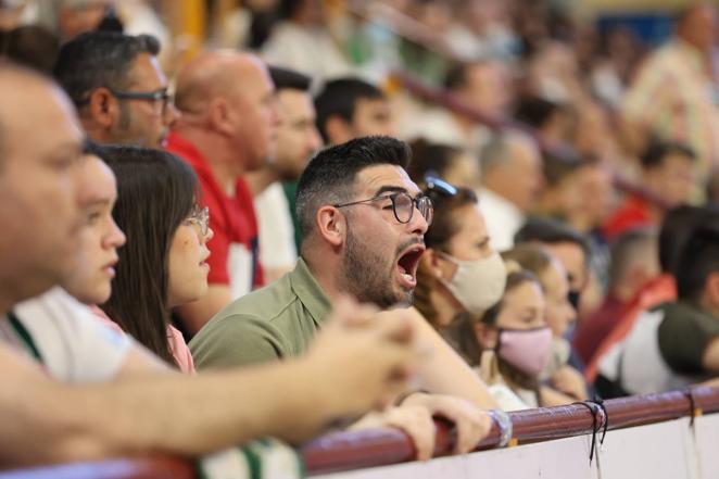 El excelente ambiente en las gradas del Córdoba Patrimonio - Barça