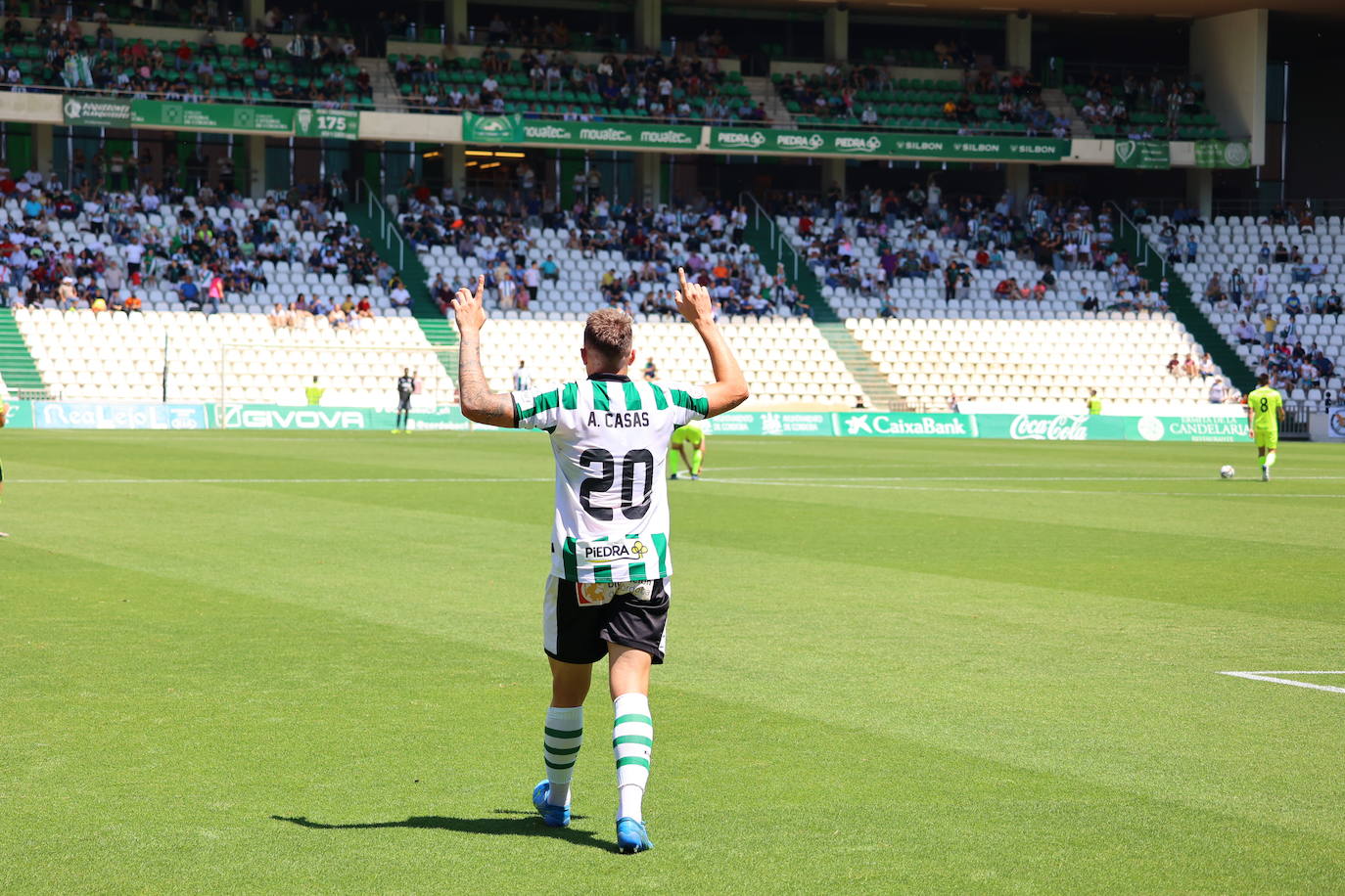 El ambiente y las mejores jugadas Córdoba CF - AD Ceuta en El Arcángel, en imágenes