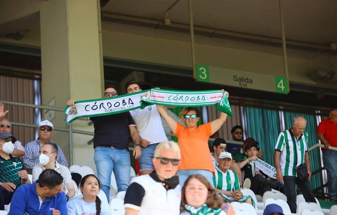 El ambiente y las mejores jugadas Córdoba CF - AD Ceuta en El Arcángel, en imágenes