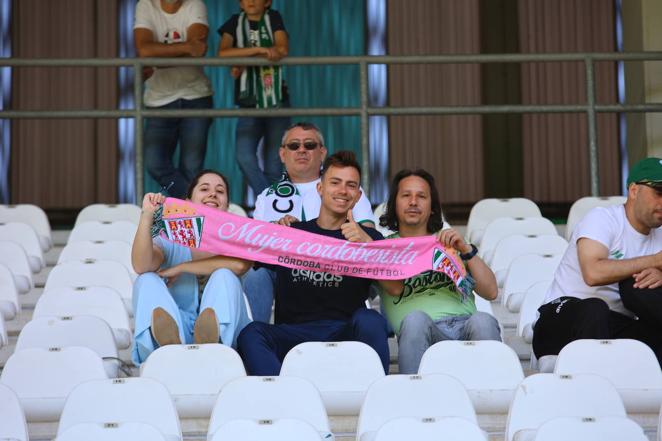 El ambiente y las mejores jugadas Córdoba CF - AD Ceuta en El Arcángel, en imágenes