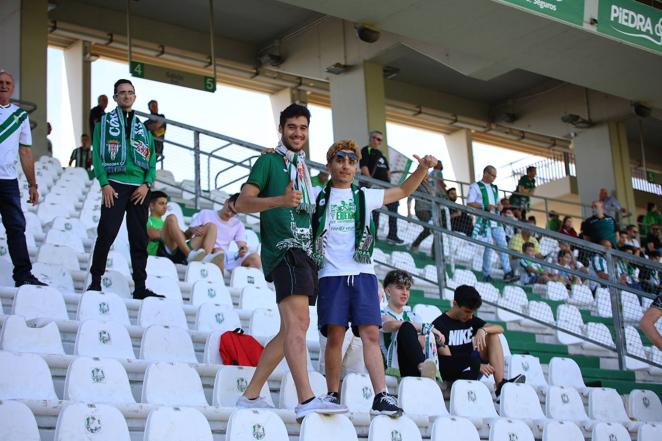 El ambiente y las mejores jugadas Córdoba CF - AD Ceuta en El Arcángel, en imágenes