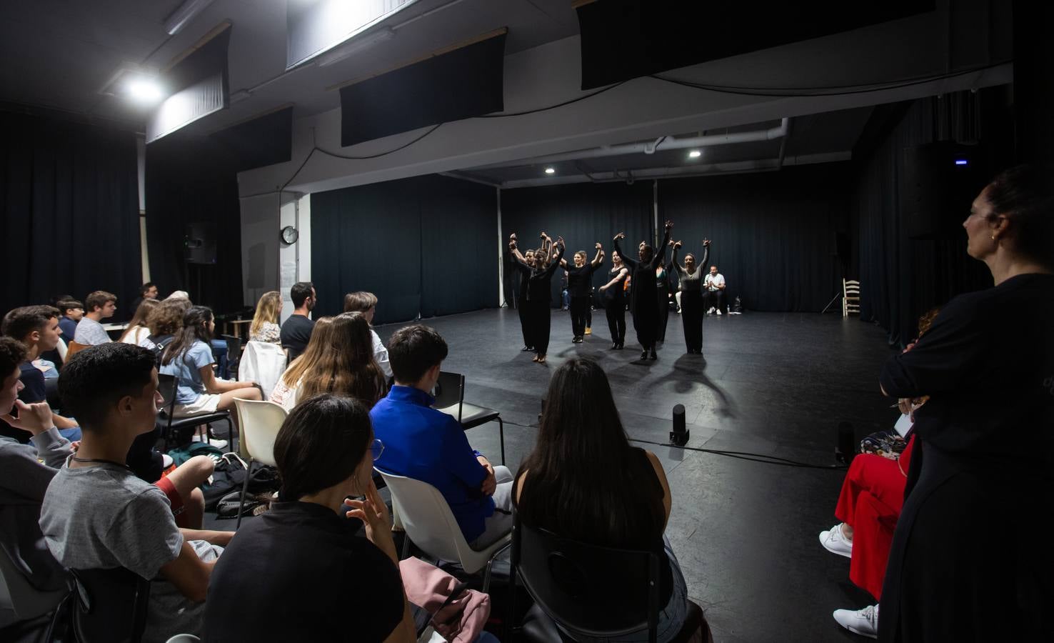 Masterclass del Ballet Flamenco de Andalucía con alumnos de Secundaria. VANESSA GÓMEZ