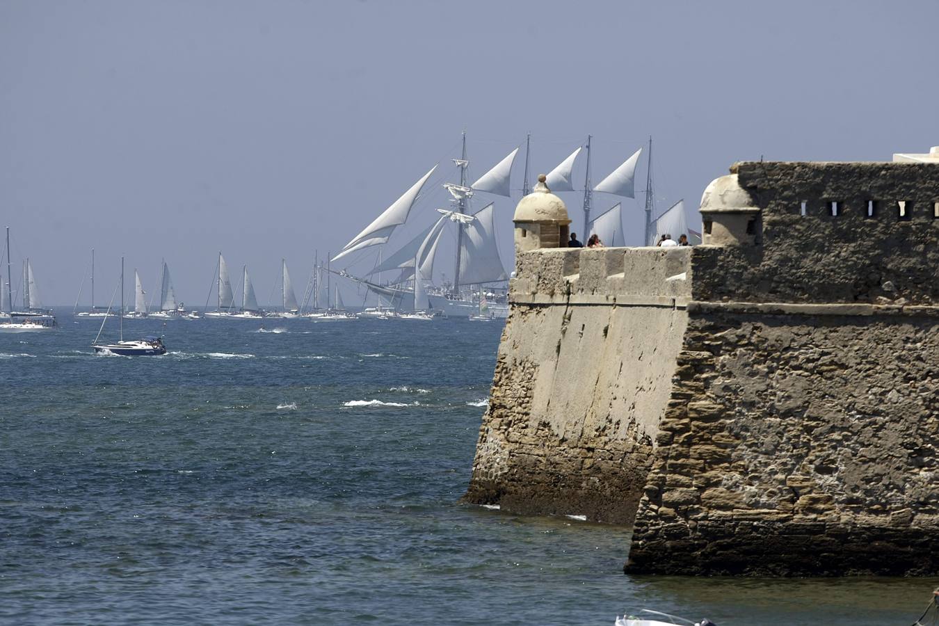 Imágenes para el recuerdo de las Regatas de los Grandes Veleros en Cádiz