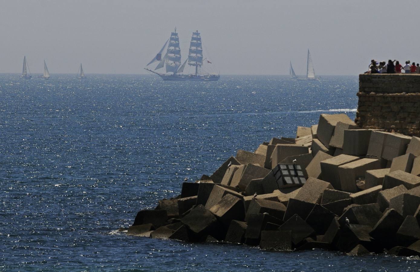 Imágenes para el recuerdo de las Regatas de los Grandes Veleros en Cádiz