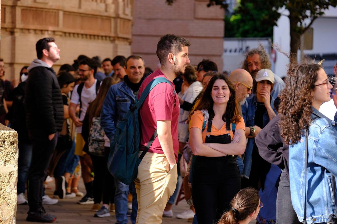 Fotos: los primeros que han comprado su entrada para el COAC 2022