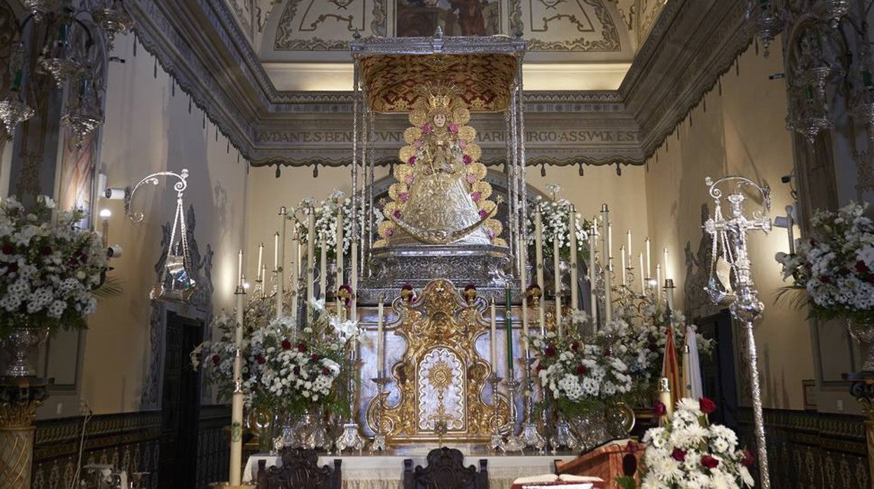 La Virgen del Rocío ya está preparada para el traslado