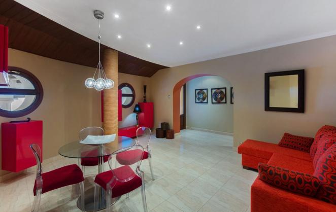 La villa más lujosa de Jávea de 9,5 millones de euros. Otro detalle que habr´ia que resaltar es que la parcela es de 5950m² y las terrazas suman un total de 650m².