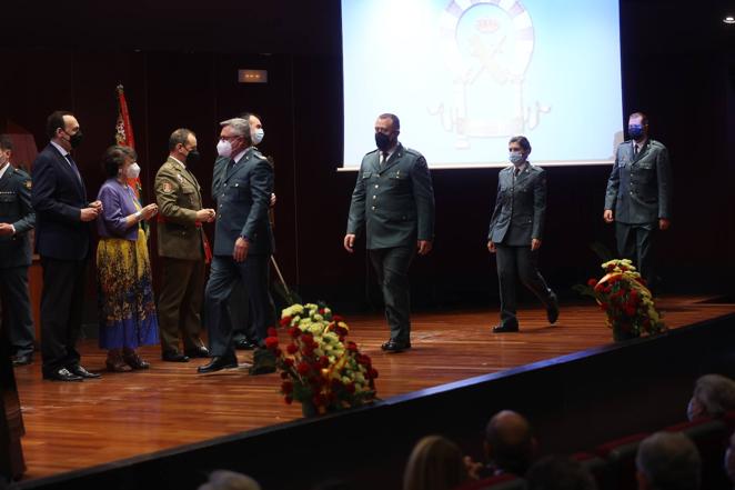 La conmemoración del 178º aniversario de la fundación de la Guardia Civil en Córdoba, en imágenes