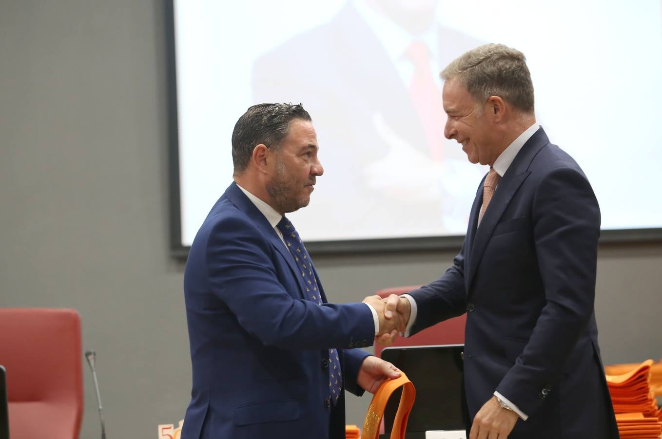 Acto de homenaje a los egresados ilustres de la facultad de Económicas y Empresariales de Sevilla. ROCÍO RUZ