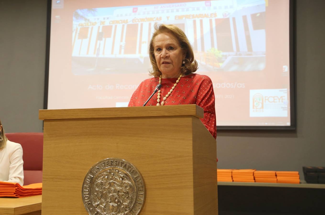 Acto de homenaje a los egresados ilustres de la facultad de Económicas y Empresariales de Sevilla. ROCÍO RUZ