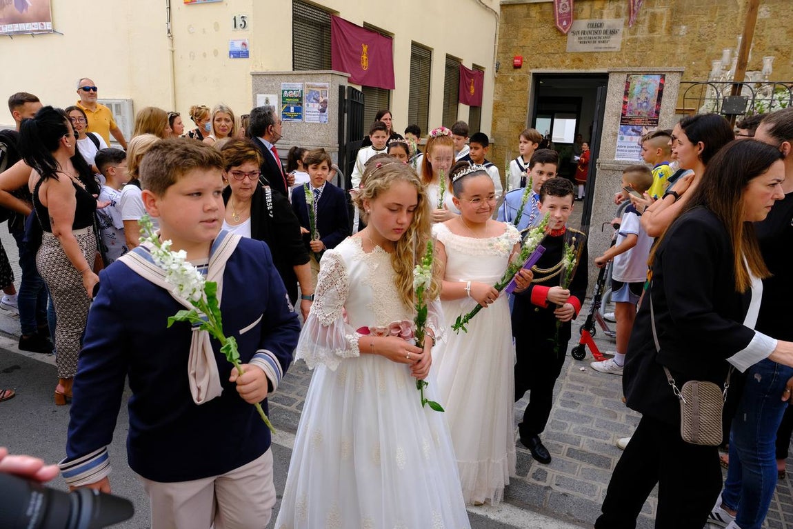 Vídeo: La Pastora de Trille recorre las calles de Cádiz