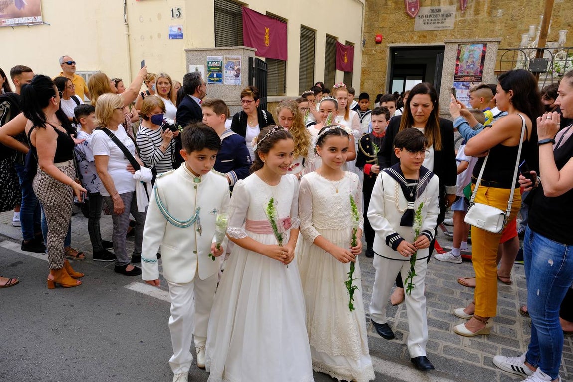Vídeo: La Pastora de Trille recorre las calles de Cádiz
