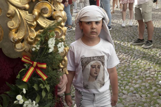 La procesión de la Virgen de la Paz en Córdoba, en imágenes