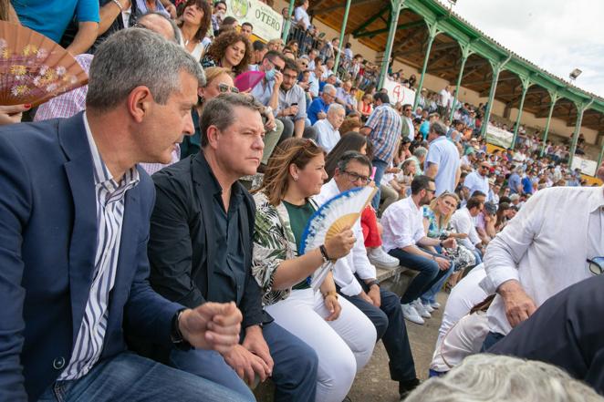 Las imágenes de Page en la corrida de San Isidro en Talavera