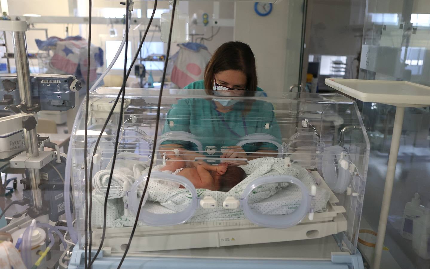 El Banco de Leche del Hospital Reina Sofía, en imágenes