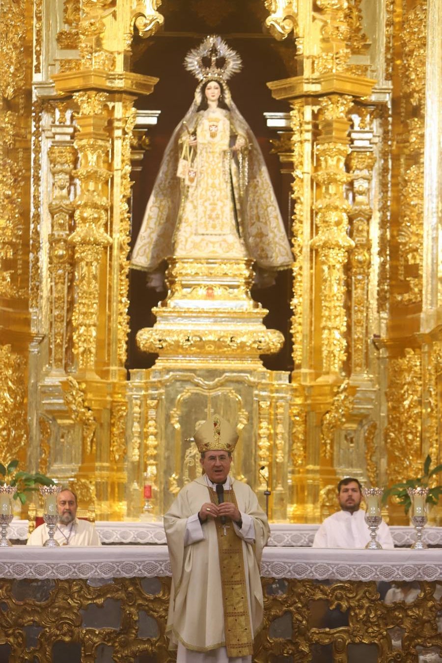 En imágenes, la misa de la Merced concelabrada por monseñor Asenjo y el obispo de Bangassou