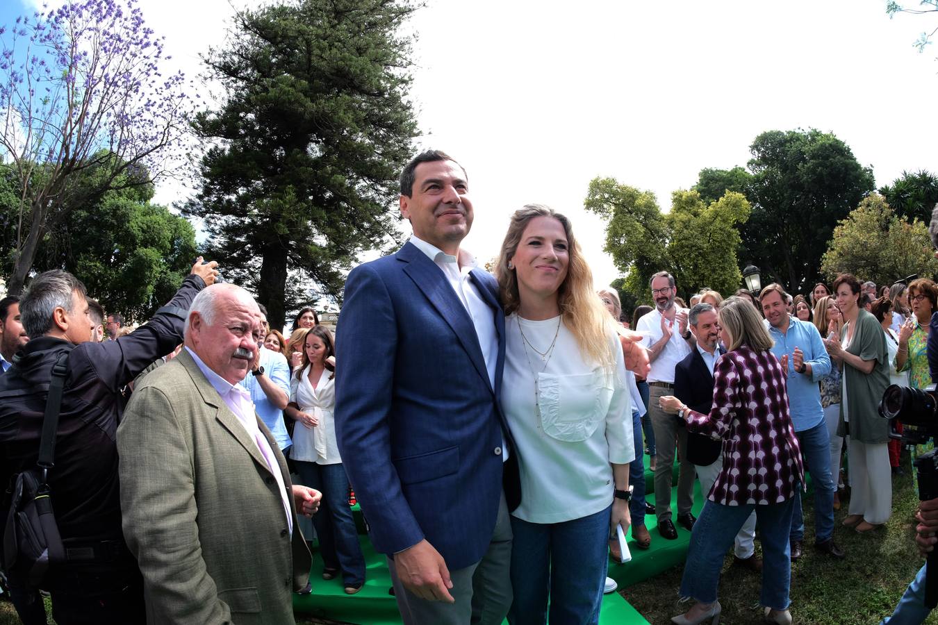 Fotos: Juanma presenta a sus 109 candidatos al Parlamento en Jerez