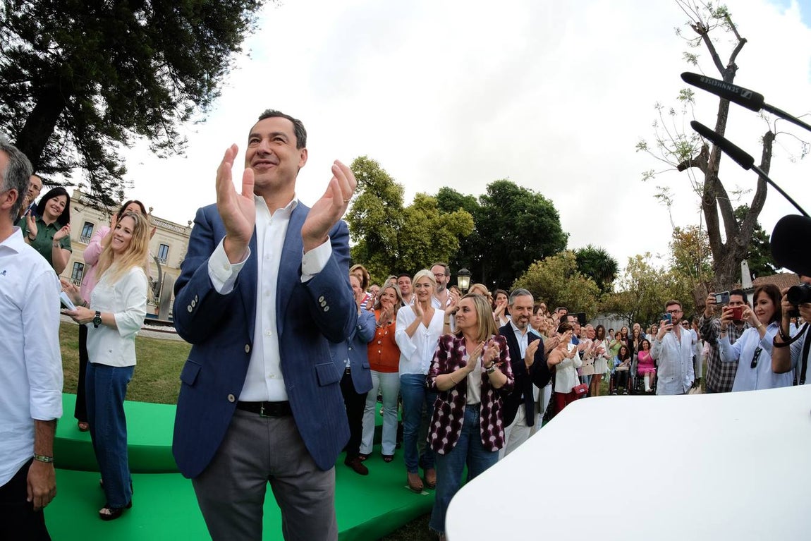 Fotos: Juanma presenta a sus 109 candidatos al Parlamento en Jerez