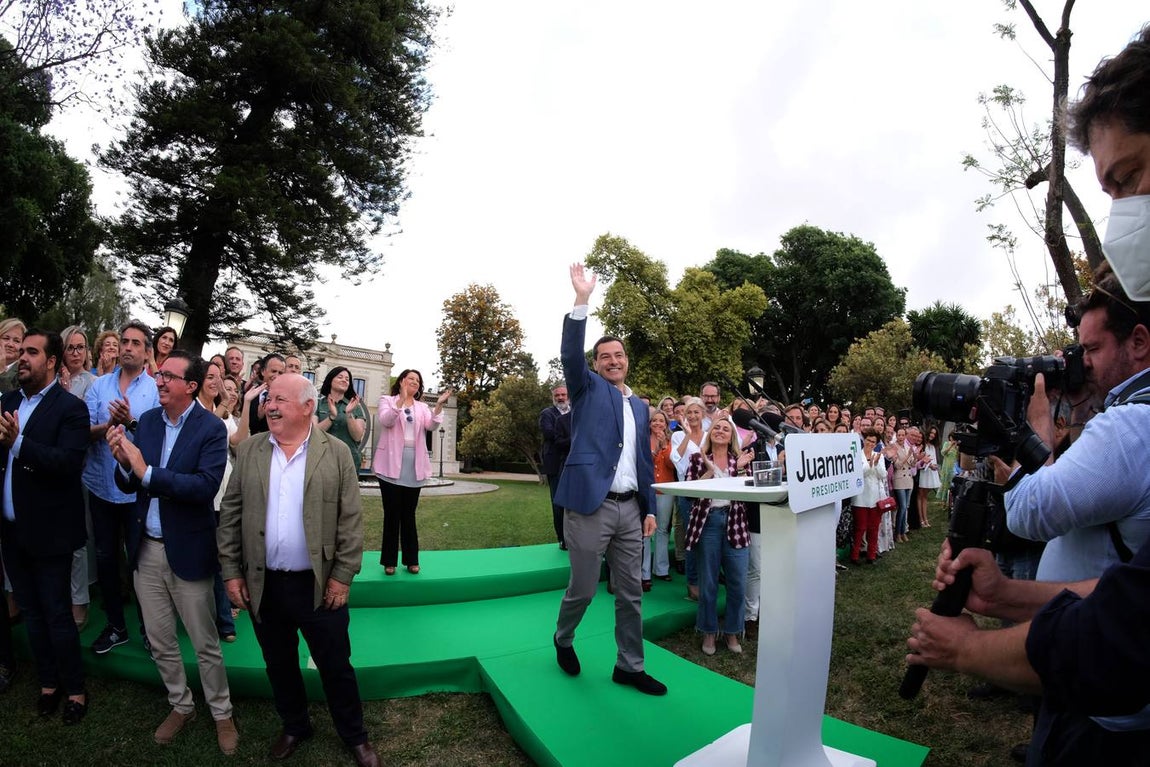 Fotos: Juanma presenta a sus 109 candidatos al Parlamento en Jerez