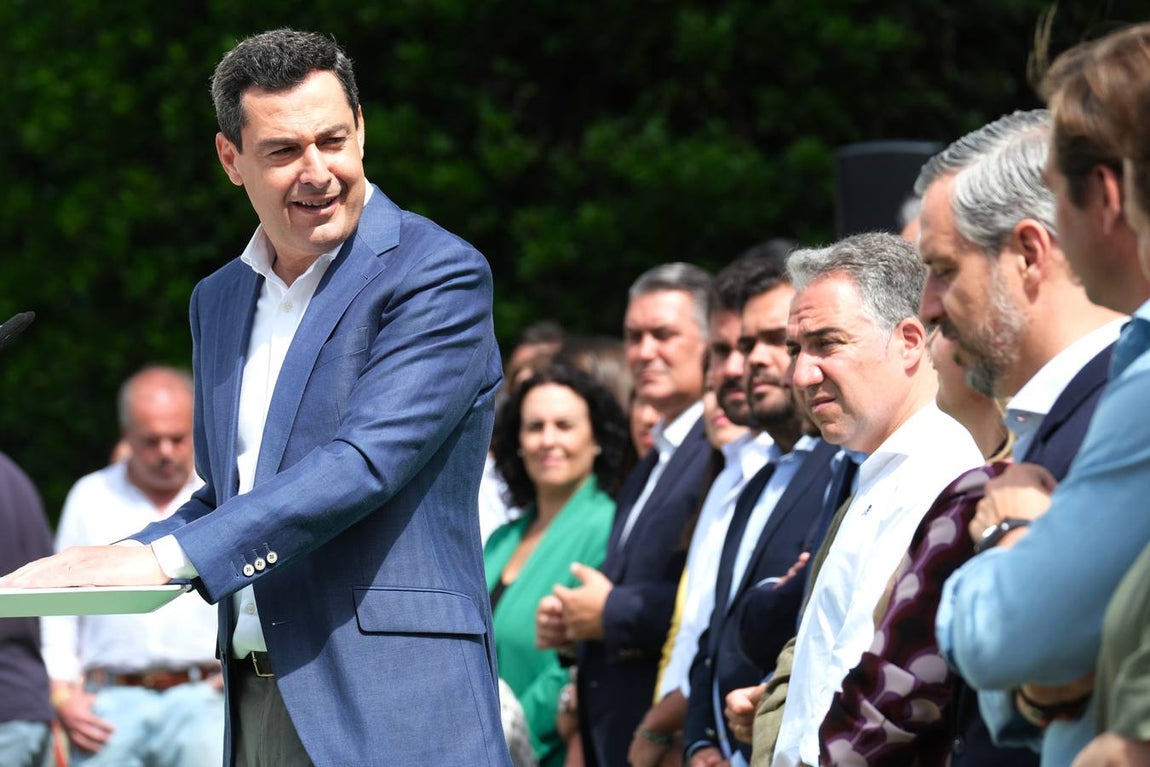 Fotos: Juanma presenta a sus 109 candidatos al Parlamento en Jerez