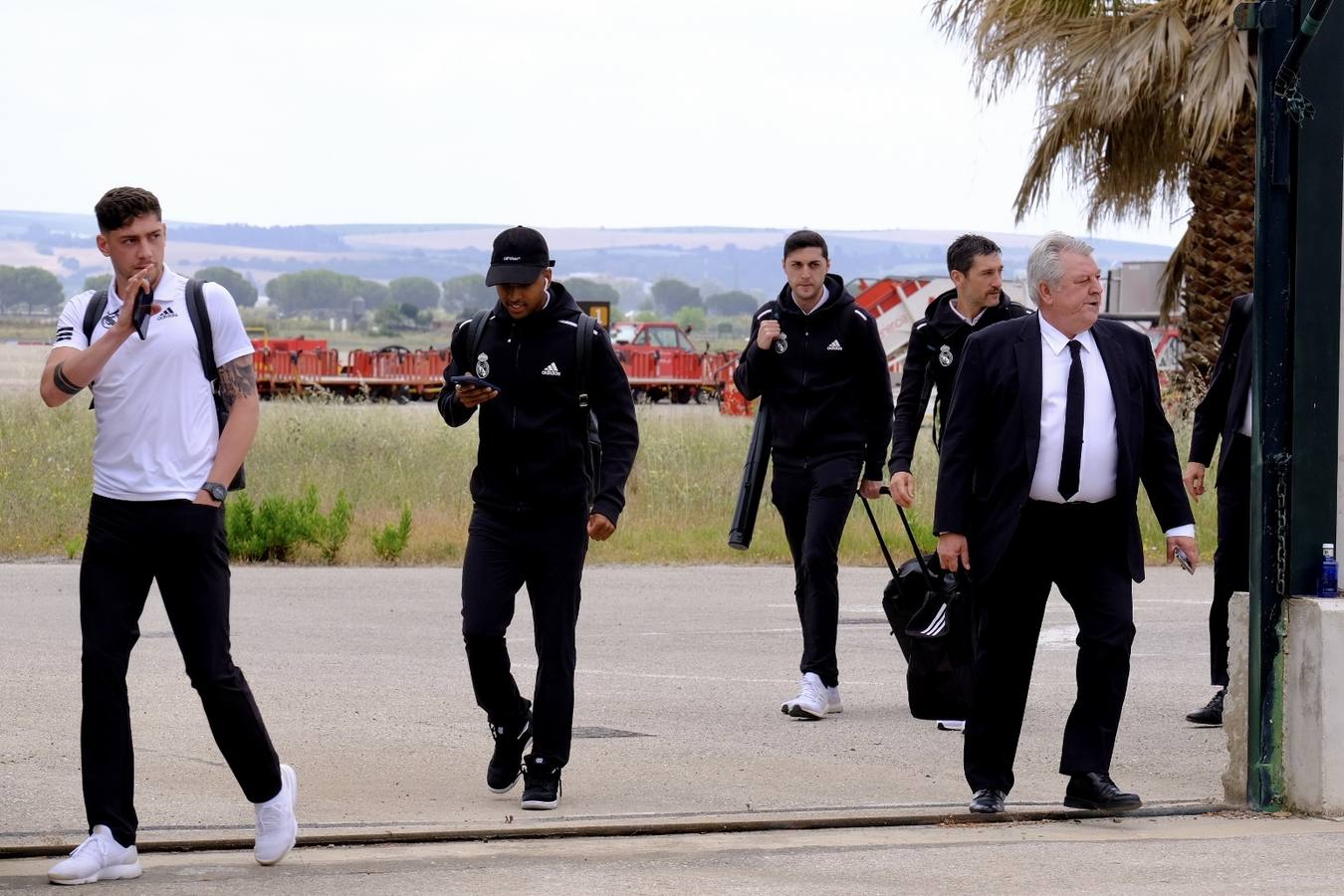 Fotos: El Real Madrid aterriza en Cádiz