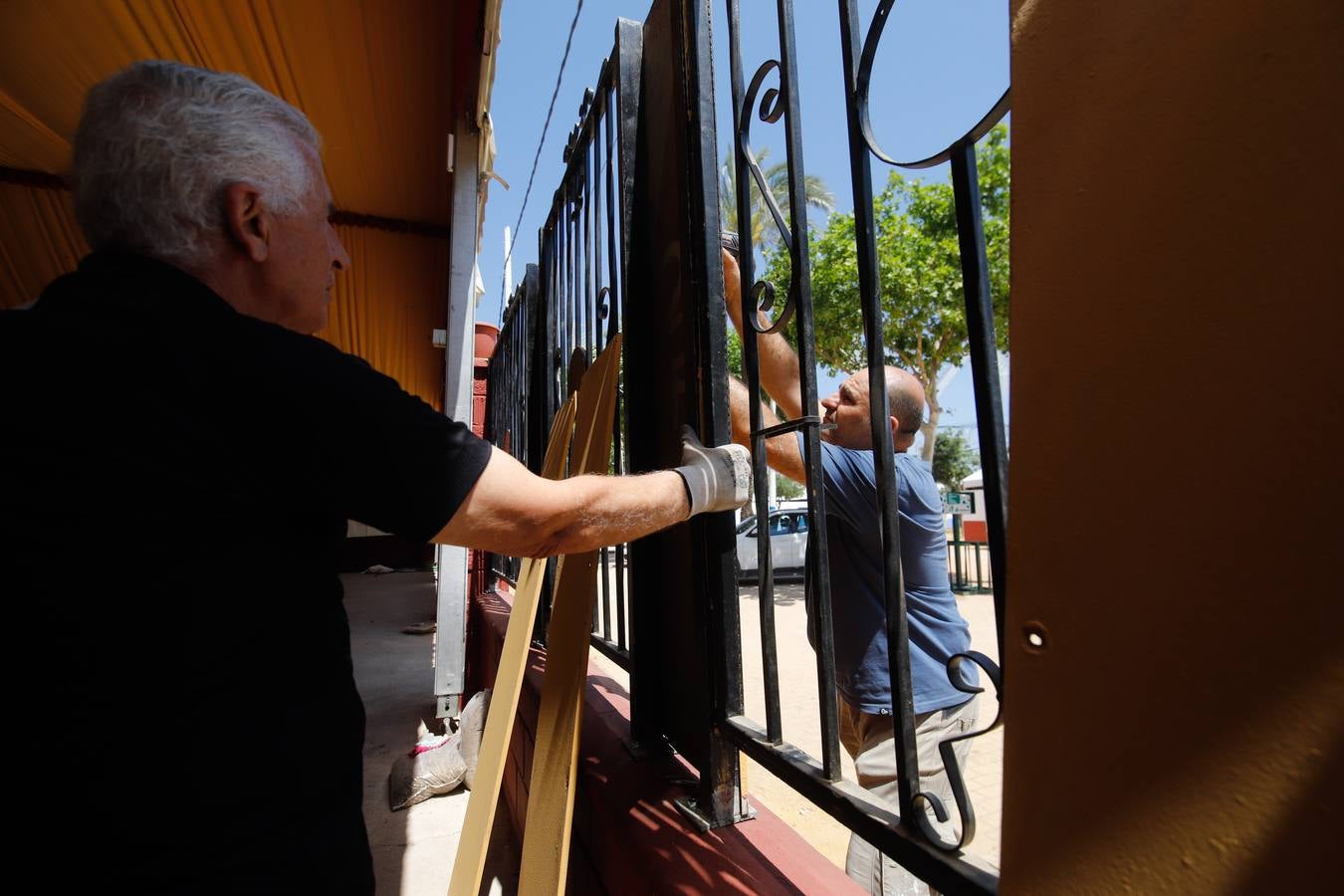 Los preparativos de la Feria de Córdoba, en imágenes