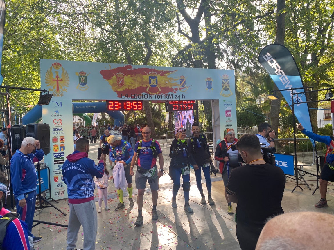 En imágenes: Así ha sido la vuelta de los 101 km en 24 horas de La Legión