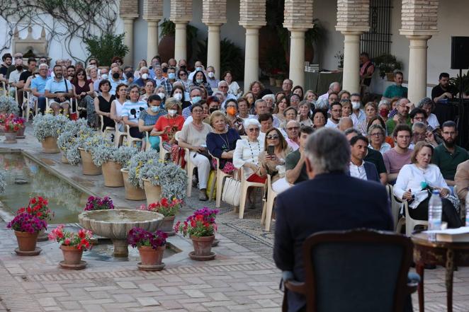 El Foro Cultural de ABC Córdoba con Santiago Posteguillo, en imágenes