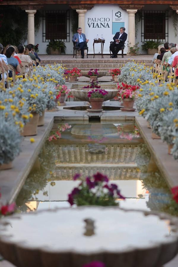 El Foro Cultural de ABC Córdoba con Santiago Posteguillo, en imágenes