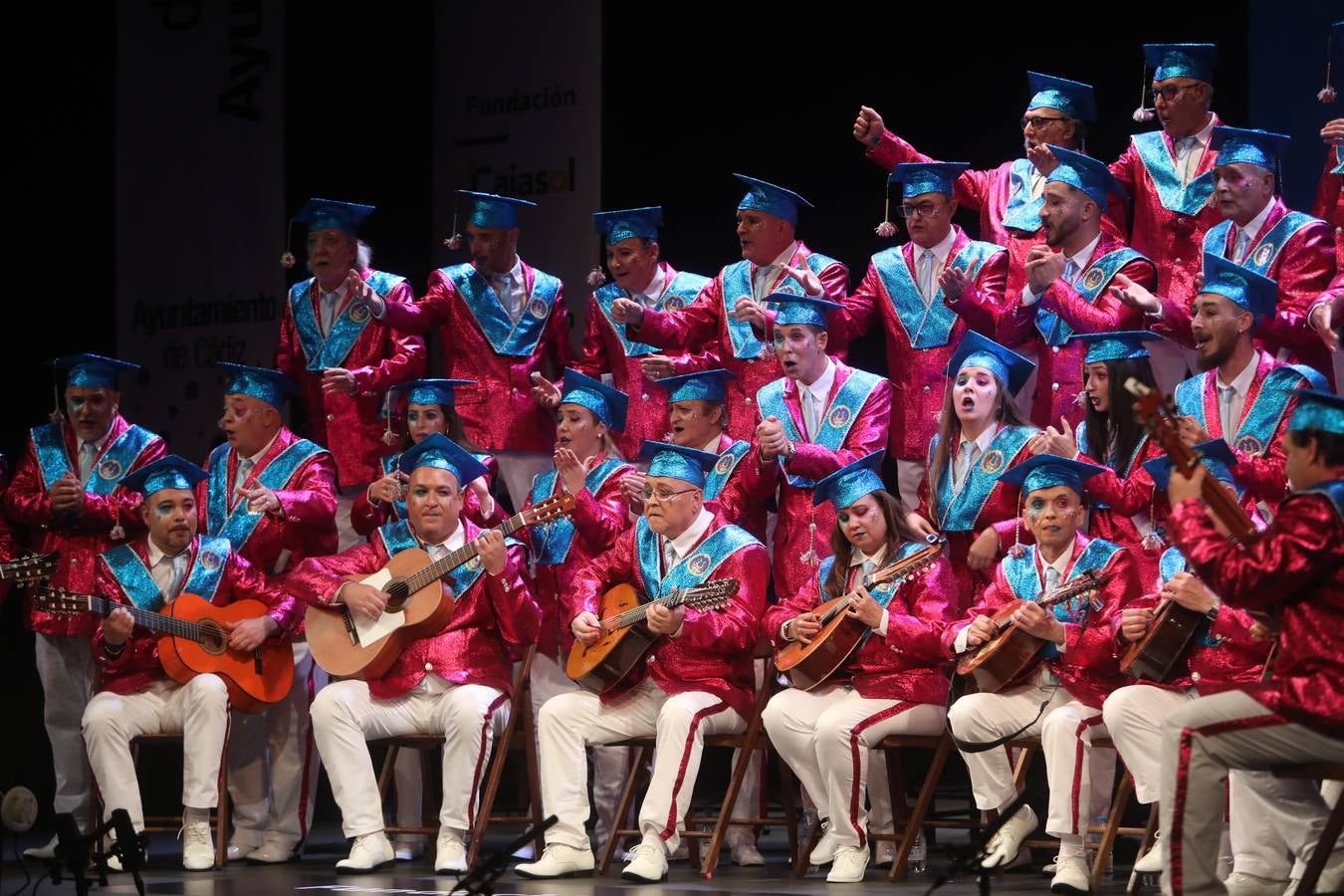 Fotos: Coro &#039;Carrera oficial&#039; en el COAC 2022. Carnaval de Cádiz