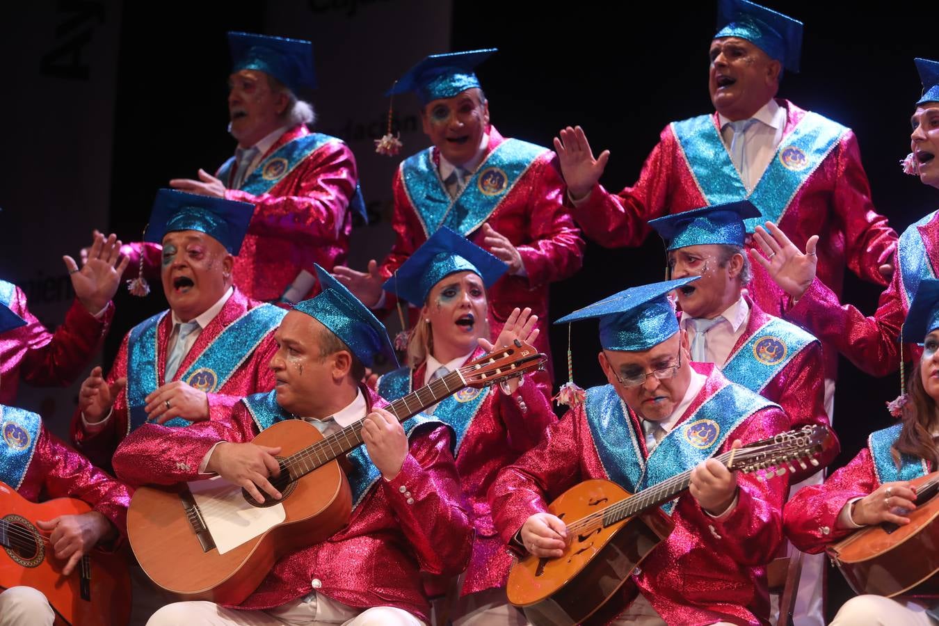 Fotos: Coro &#039;Carrera oficial&#039; en el COAC 2022. Carnaval de Cádiz