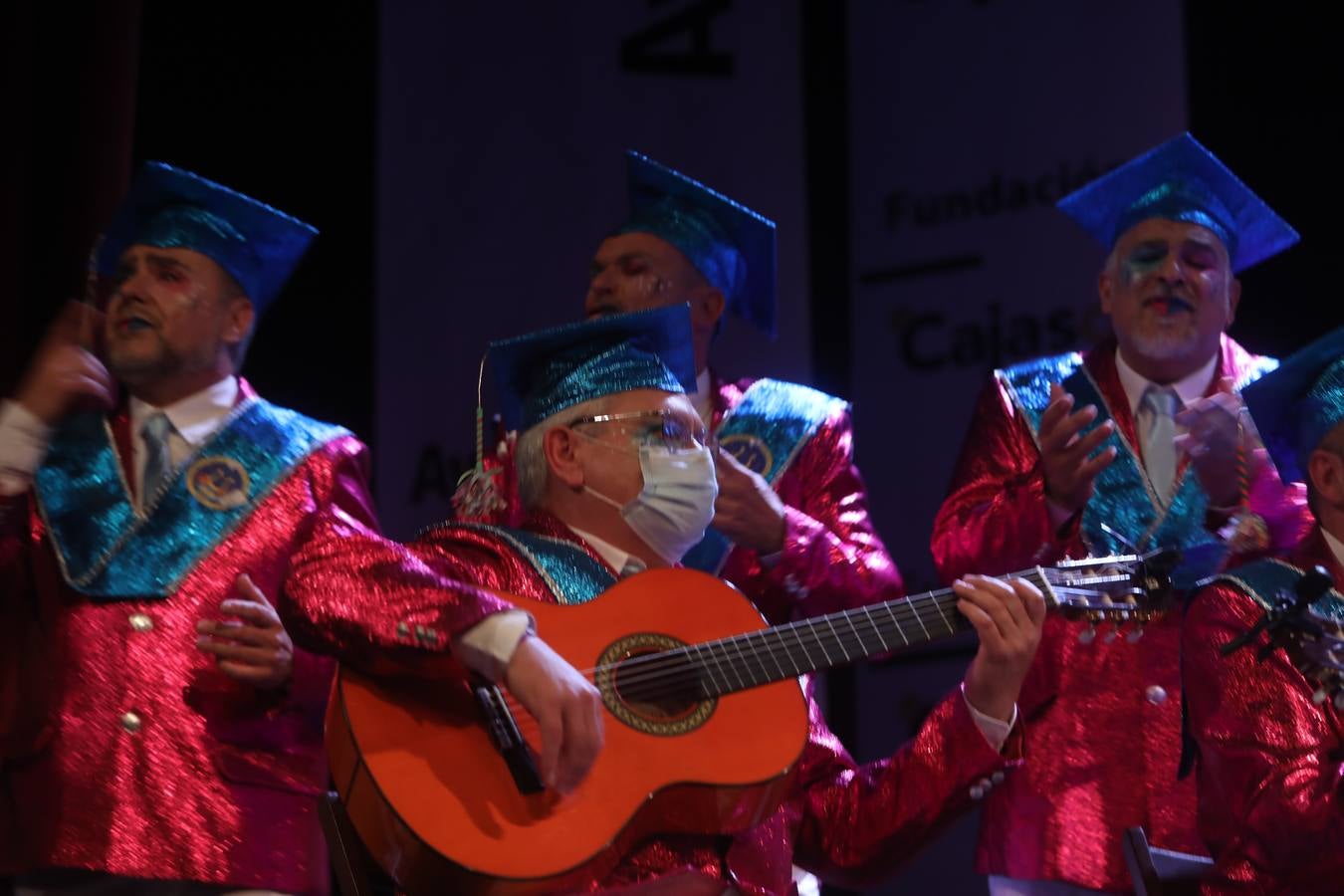 Fotos: Coro &#039;Carrera oficial&#039; en el COAC 2022. Carnaval de Cádiz