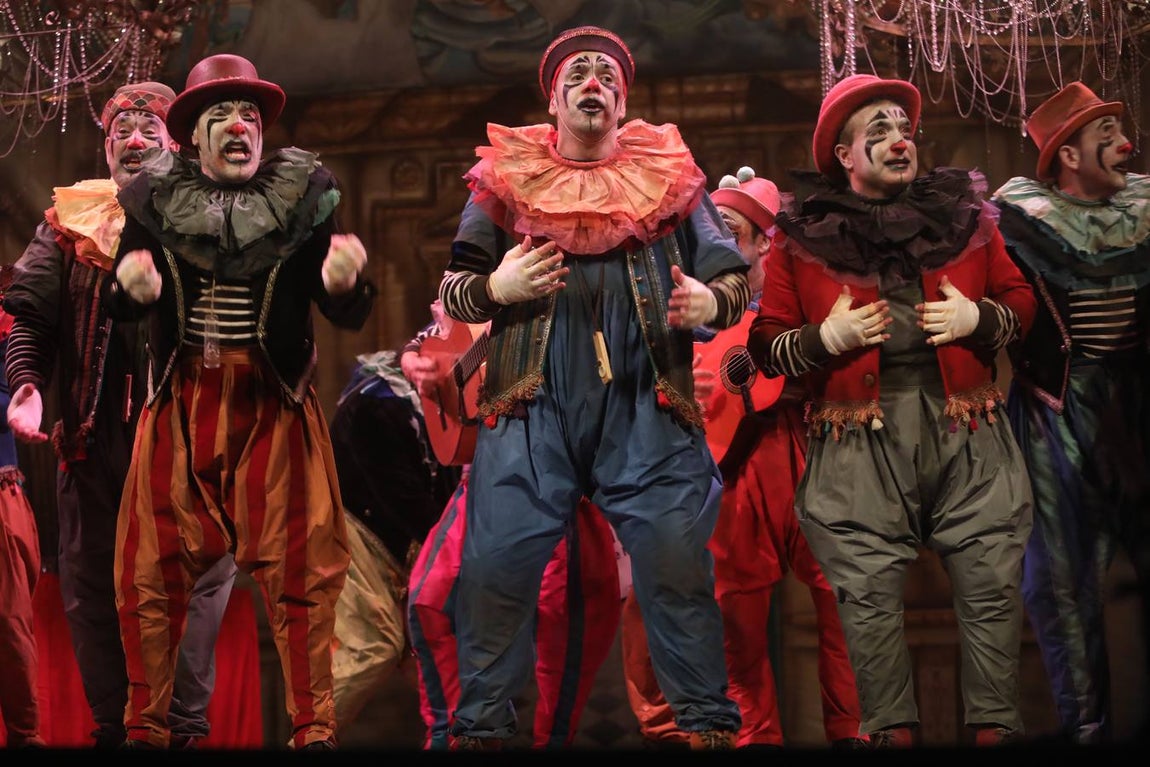 FOTOS: Comparsa &#039;Los sumisos&#039; de Martínez Ares en el COAC 2022. Carnaval de Cádiz