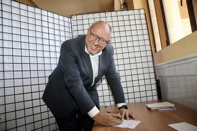 Las elecciones a rector en la Universidad de Córdoba, en imágenes