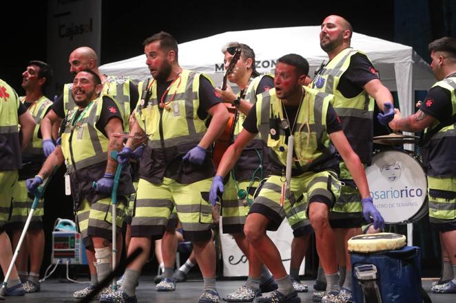 Chirigota &#039;Los que dan los puntos de verdad&#039; en el COAC 2022. Carnaval de Cádiz