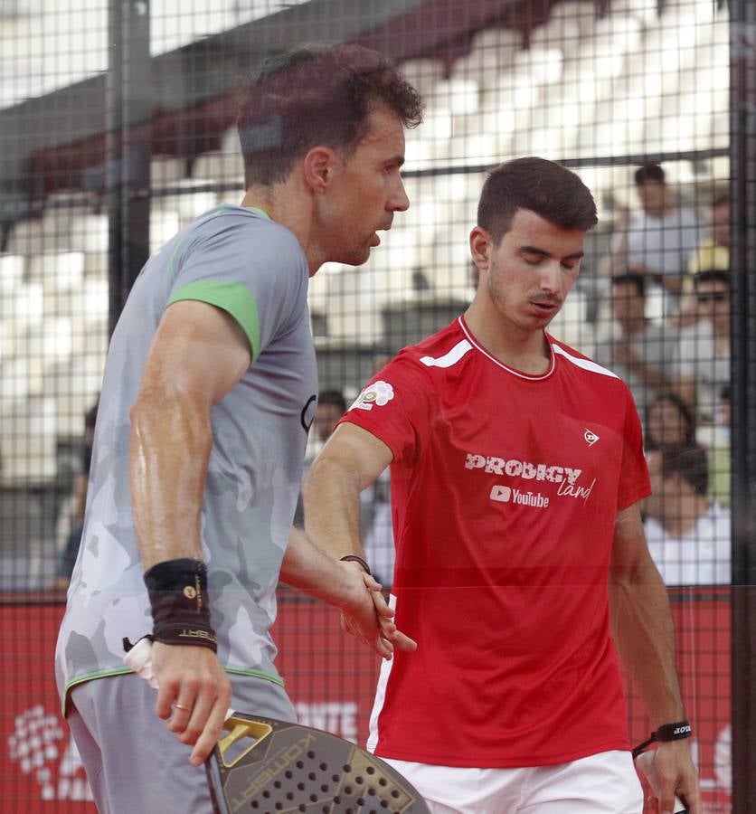 Los sevillanos Javi Pérez y José Luis González caen ante los argentinos Maxi Sánchez y Juani De Pascual