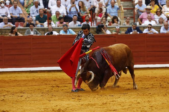 La primera corrida de toros de la Feria de Córdoba, en imágenes