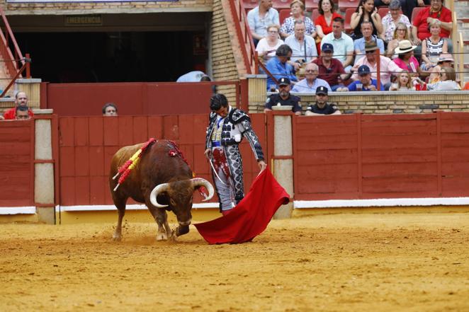 La primera corrida de toros de la Feria de Córdoba, en imágenes