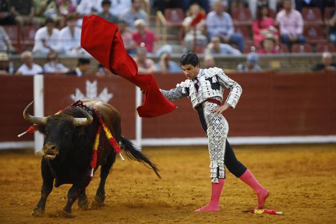 La primera corrida de toros de la Feria de Córdoba, en imágenes