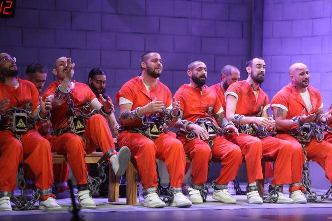 Fotos: Chirigota Gente con chispa en el COAC 2022. Carnaval de Cádiz