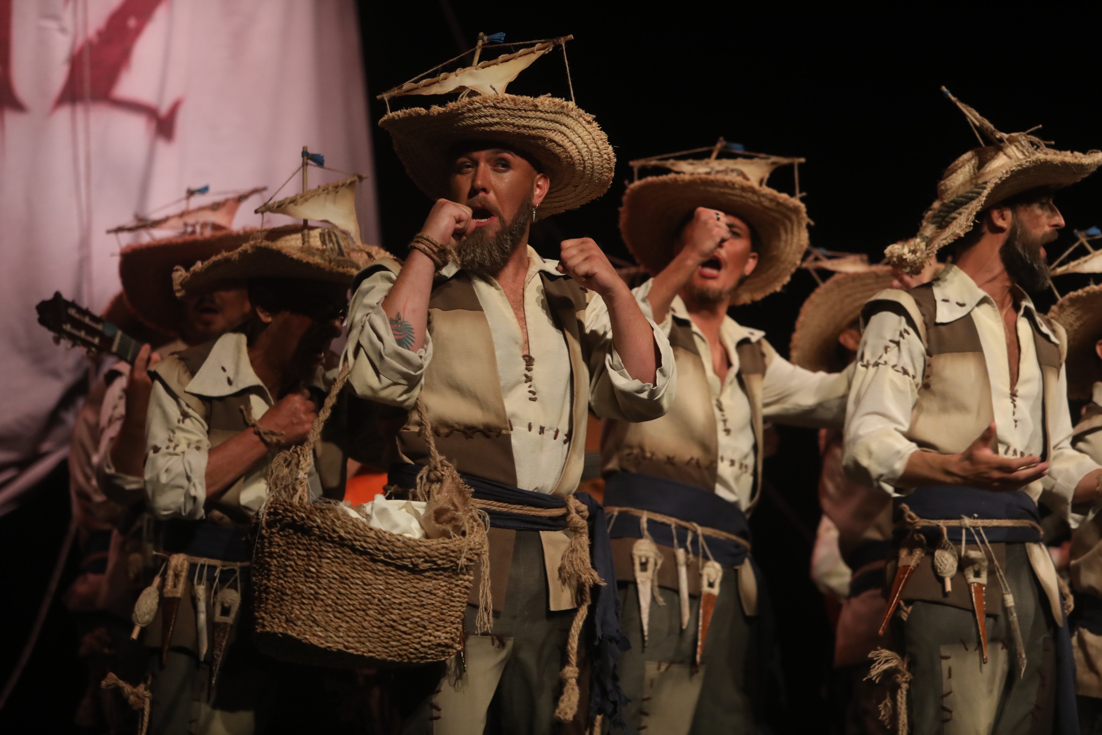 Fotos: Comparsa &#039;Los veleros&#039; en el COAC 2022. Carnaval de Cádiz