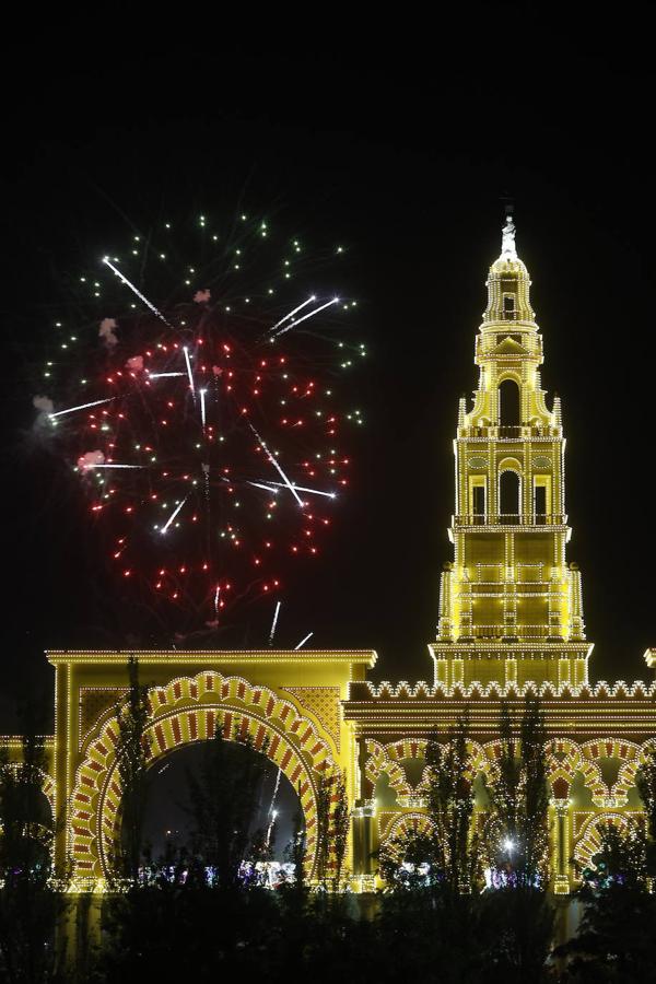 El encendido del alumbrado de la Feria de Córdoba 2022, en imágenes